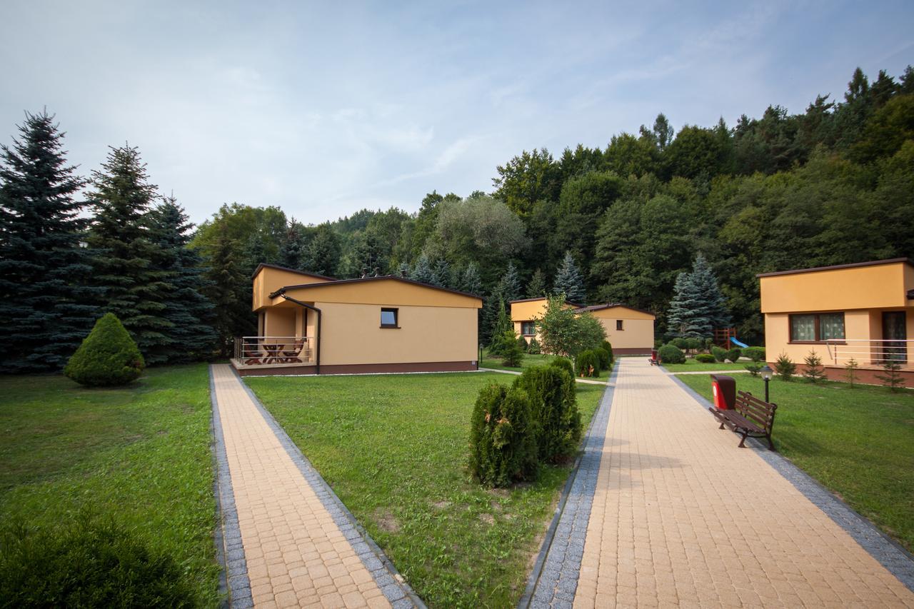 Ponikiew Resort Wadowice Extérieur photo