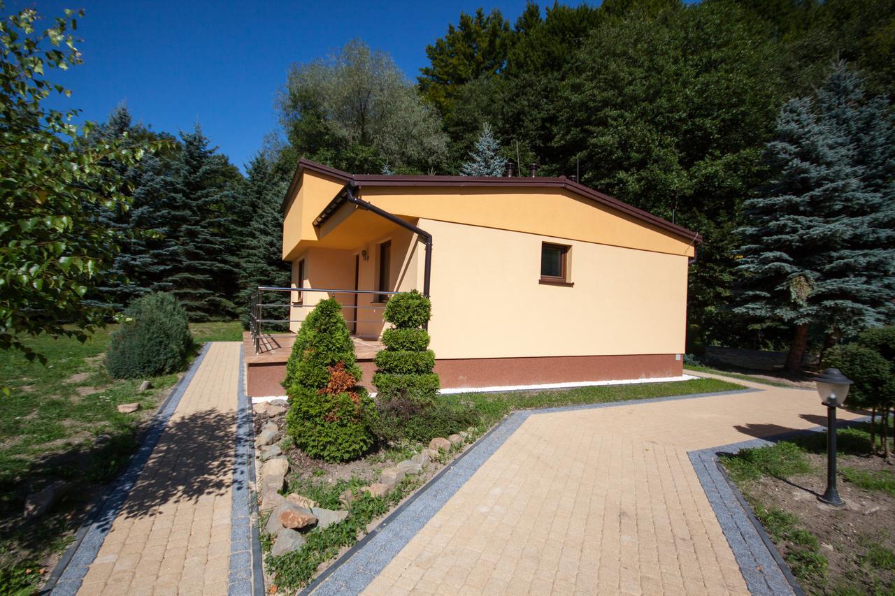 Ponikiew Resort Wadowice Extérieur photo